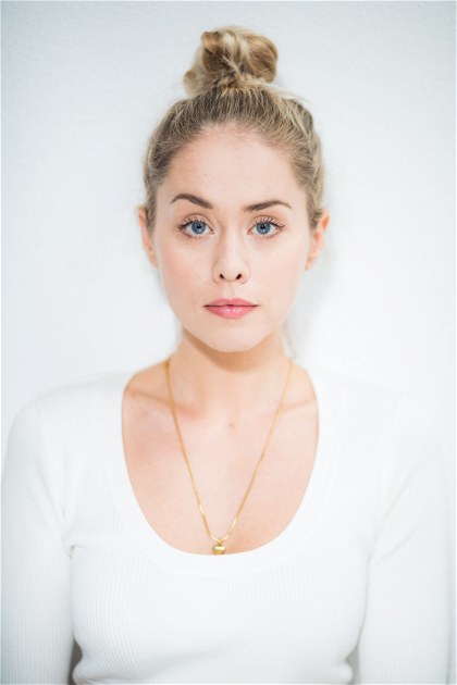 Elke Shari Van Den Broeck